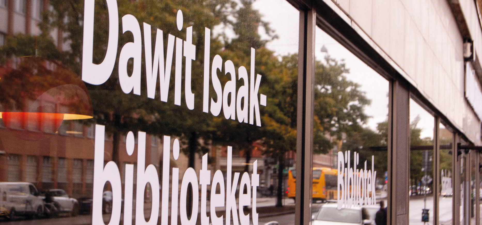 Dawit Isaak-biblioteket i Malmö bygger upp sin samling med förbjuden och kontroversiell litteratur. Foto: Gunnar Rensfeldt.